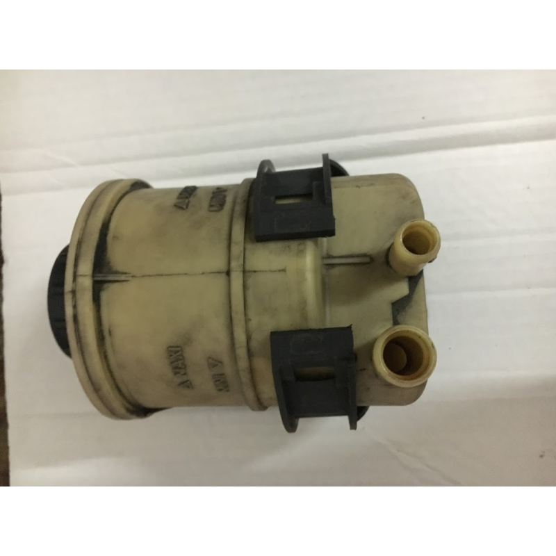 Бачок гідропідсилювача Renault Scenic 1 Бачок гідропідсилювача Renault Scenic 1