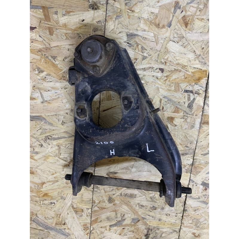 Важіль передній нижній лівий Ваз 2105