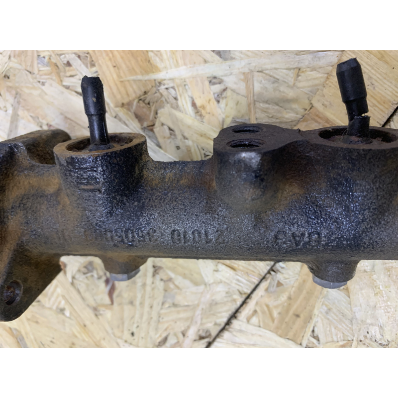 Головний гальмівний циліндрик Ваз 2105