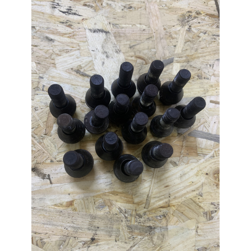 Болти колісні Mercedes E Class W210