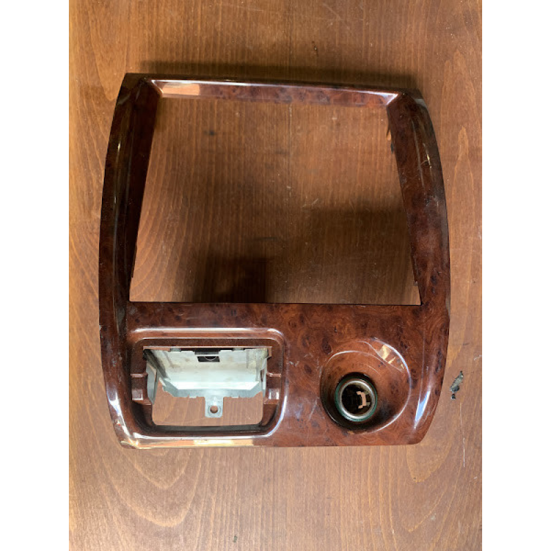 Накладка центральної консолі Mazda 626 GF